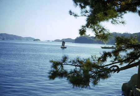 Nagasaki Harbor. Photograph by James Yamazaki, 1950.